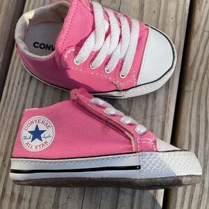 Baby Converse Allstar Chuck Taylor Cribster Sneakers Size 2